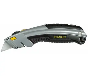 Stanley 0-10-788 / einziehbares Messer / Magazin für 8 Klingen