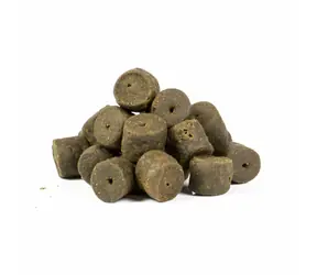 Mikbaits Pellets Combo Premium Heilbutt 1 kg 14 mm + Lachsöl 100 ml