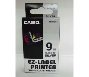Original Casio Etikettendruckerband Casio XR-9SR1 / schwarzer Druck / silberne Basis / unlaminiert / 8 m / 9 mm