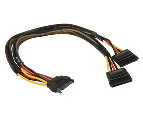 Akasa SATA Stromverteiler 15pin SATA(M) auf 2xSATA(F) 30 cm