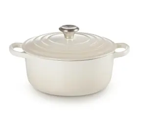 Le Creuset Signature Topf mit Deckel 20 cm beige