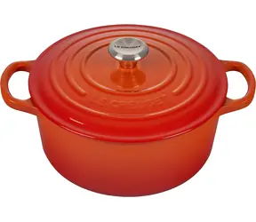 Le Creuset Signature Topf mit Deckel 22 cm orange