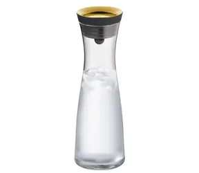 WMF Basic Wasserkaraffe 1l gold / Verschluss / integriertes Sieb / 1l / 29 x 10 cm