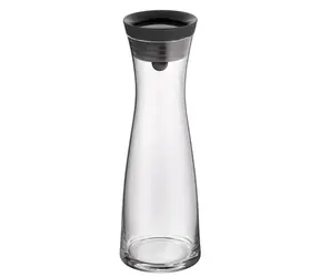 WMF Basic Wasserkaraffe 1l schwarz / Verschluss / integriertes Sieb / 1l / 29 x 10 cm