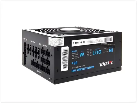 1stCool White Storm 700 / Netzteil / 700 W / aktive PFC / 85+ / 140-mm-Lüfter / modular