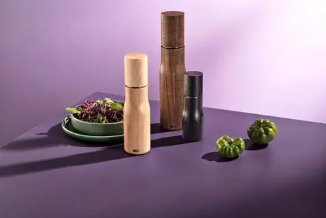 AdHoc LEVO Salz- und Pfeffermühle, schwarz, Höhe 15 cm