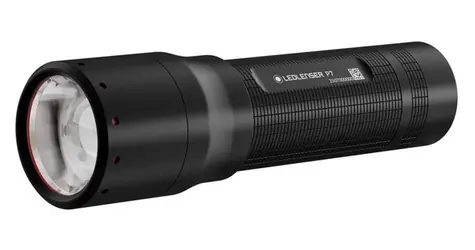 Ledlenser P7 / Taschenlampe / 650 lm / Reichweite 400 m / IP54 / 4X AAA
