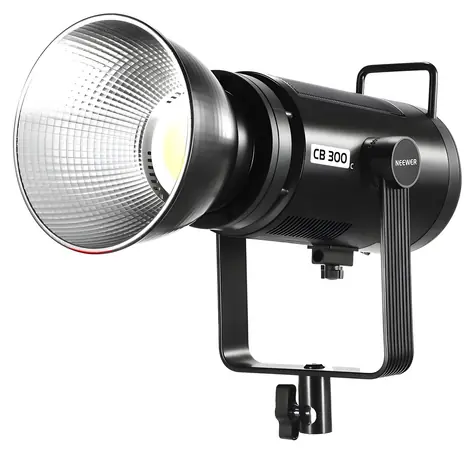 Neewer CB300C / LED-Leuchte RGBWW / 300 W / CRI 97+ / 2500-7500 K / Bowens