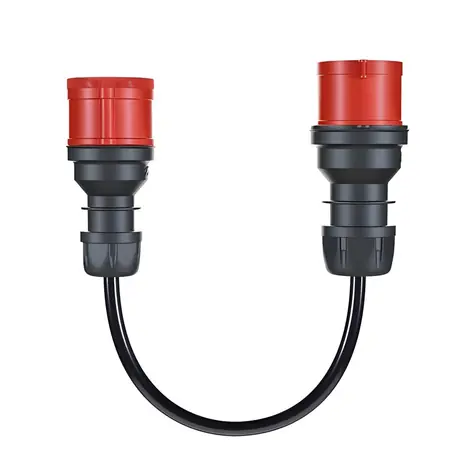 go-e Adapter CEE 16A/32A CH-04-32 schwarz / Ladeadapter / Für Gemini flex 11 kW / IP55 / Länge 30 cm