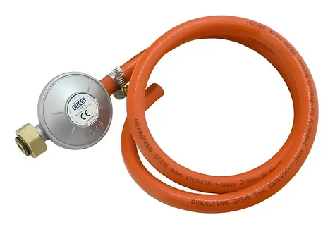 Cattara C31-30 / Gasdruckregler / 30 mbar / Schlauch 0,9 m / EN16129