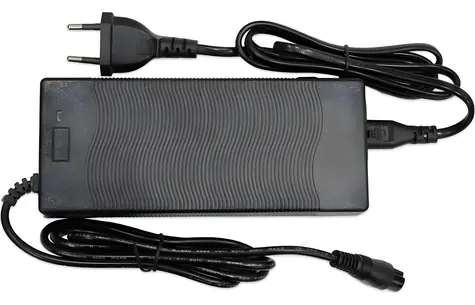 Sencor Ladegerät 54,6 V/2 A / Ladeadapter für Scooter / für Sencor Scooter S71 / Eingang 100-240 V Wechselstrom