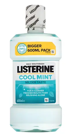 Listerine Cool Mint Mundspülung mit mildem Geschmack, 600 ml