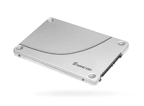 Solidigm D3-S4620 960 GB / 2,5 Zoll / SATA III
