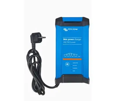 Victron BlueSmart IP22 intelligentes Batterieladegerät 24V/16A (3) / 3 Ausgänge / Bluetooth / Effizienz 94%