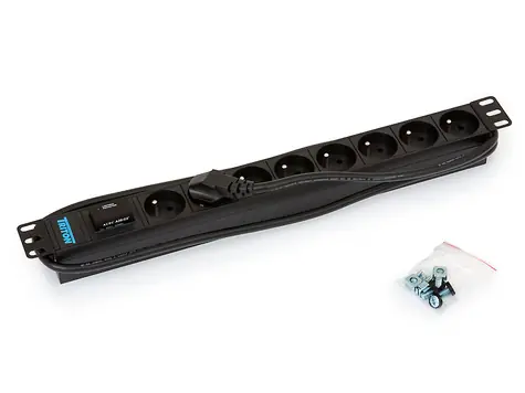 Triton 19" Verteilerfeld, 8xCZ Buchse, Blitzableiter, 3x1,5mm, 2m Kabel CZ-DE, RAL9005