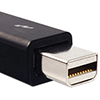 Nahaufnahme des Thunderbolt-/Mini-DisplayPort-Steckers an schwarzem Kabel